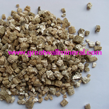 expanded silver vermiculite, plant vermiculite, xinlong vermiculite, xinjing vermiculite, agricultural vermiculite, horticultural vermiculite, seeding, nursery, growing media, vegetable planting